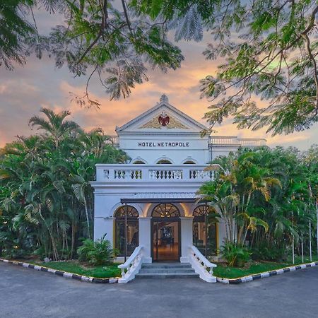 Royal Orchid Metropole Mysore Eksteriør billede