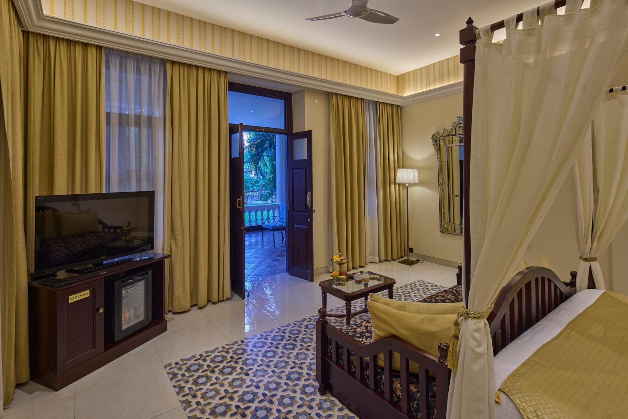 Royal Orchid Metropole Mysore Eksteriør billede