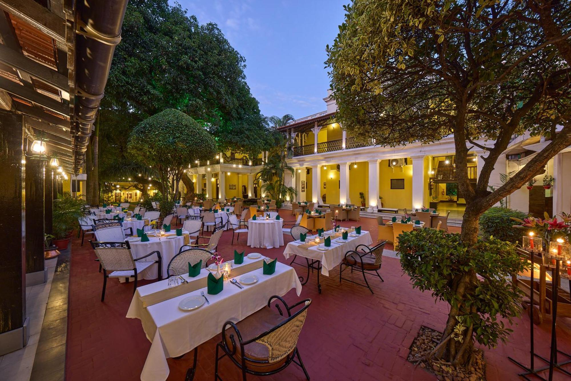 Royal Orchid Metropole Mysore Eksteriør billede