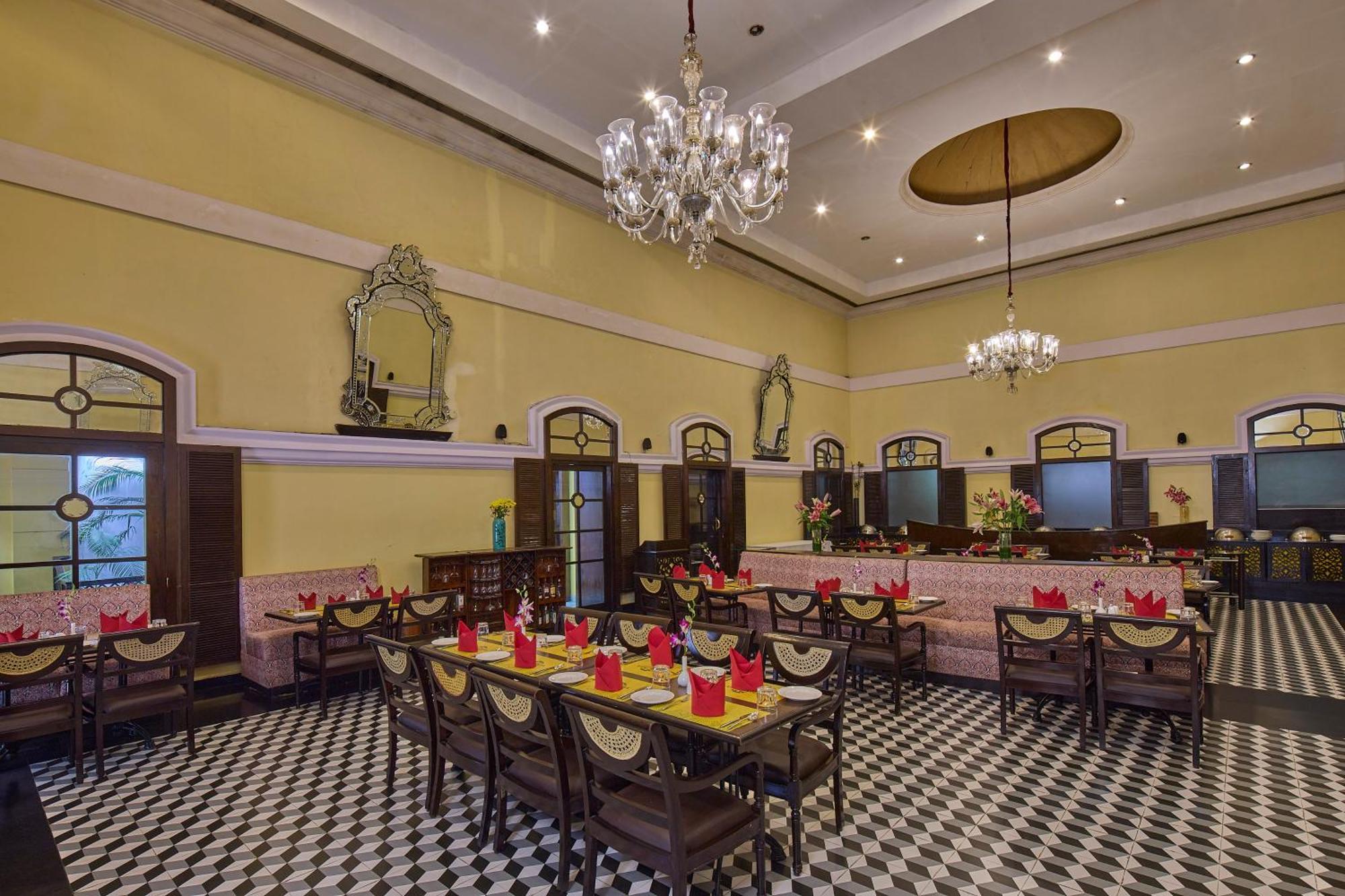 Royal Orchid Metropole Mysore Eksteriør billede