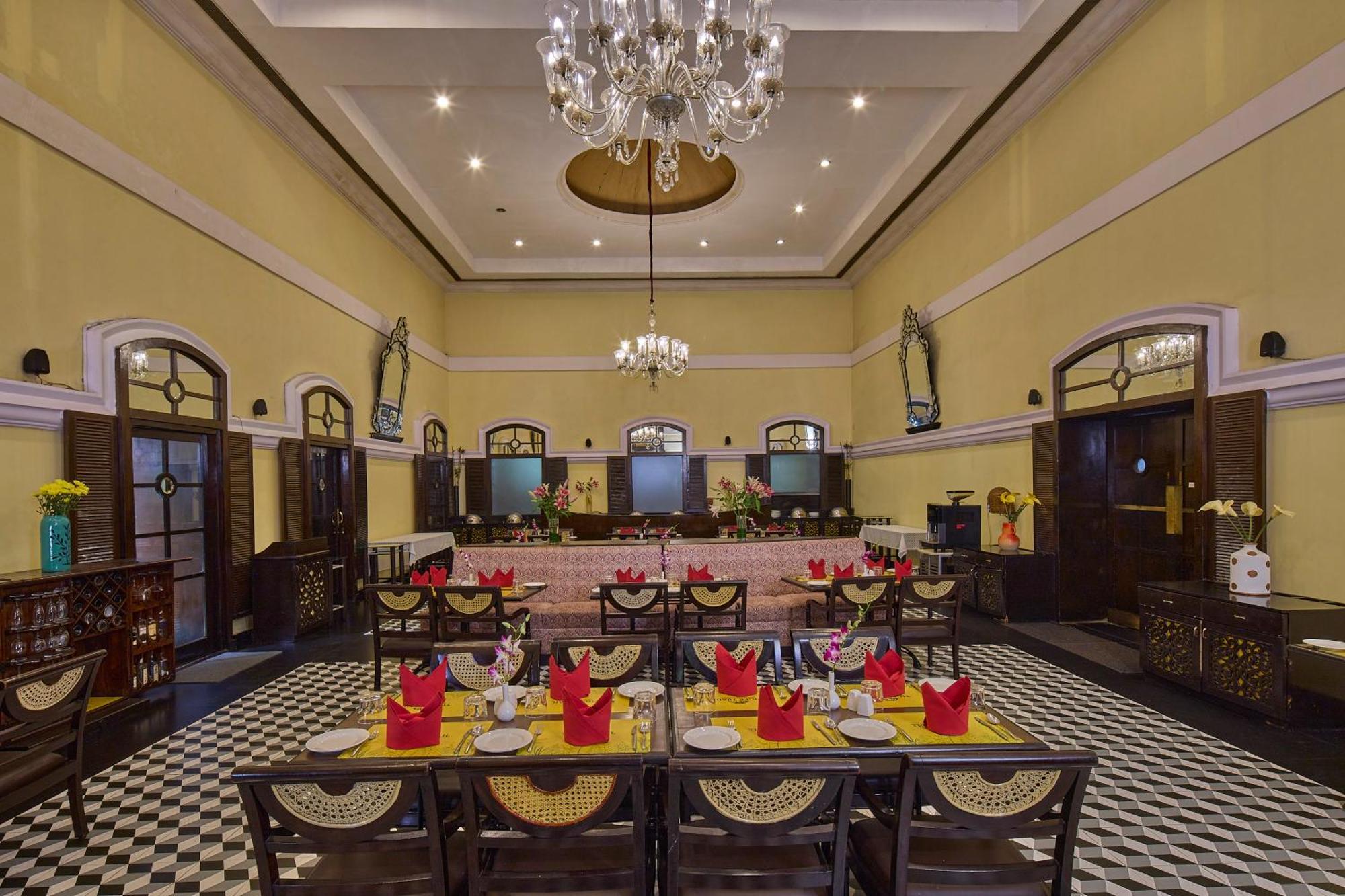 Royal Orchid Metropole Mysore Eksteriør billede